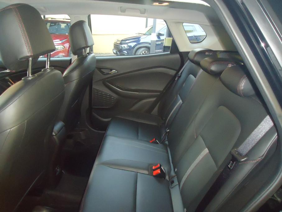 CHEVROLET Tracker - Foto