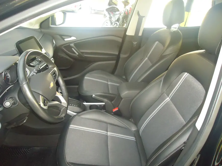 CHEVROLET Tracker - Foto