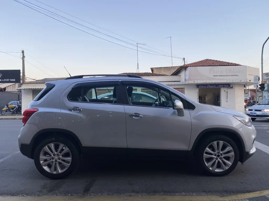 CHEVROLET Tracker - Foto