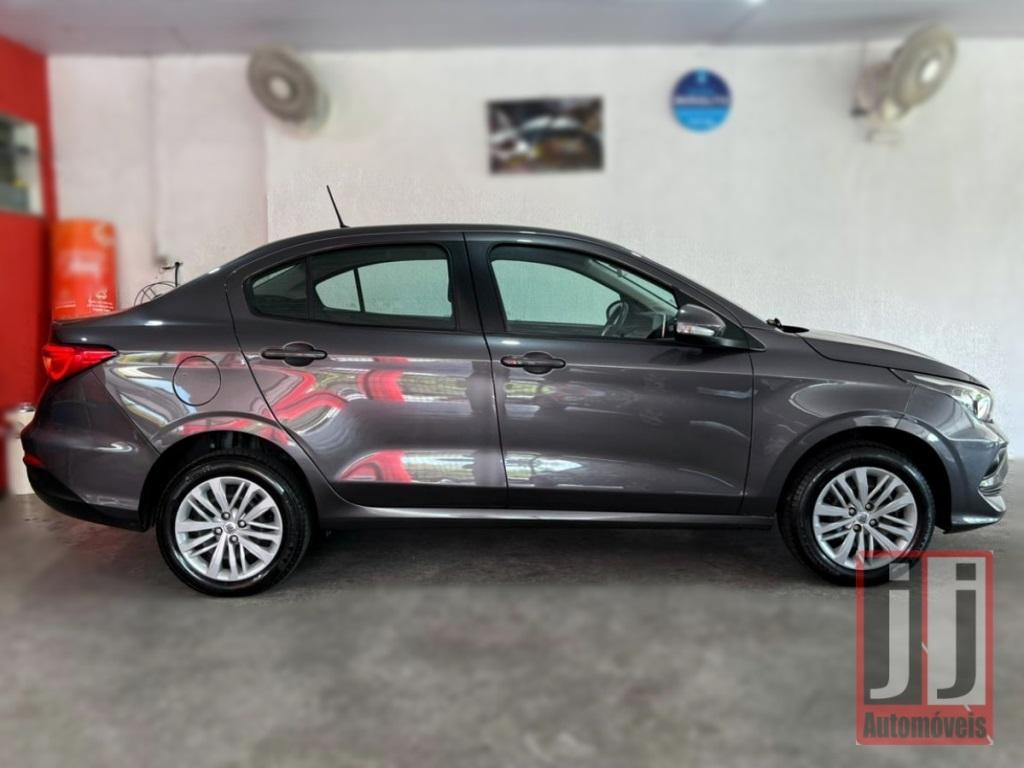 FIAT Cronos - Foto