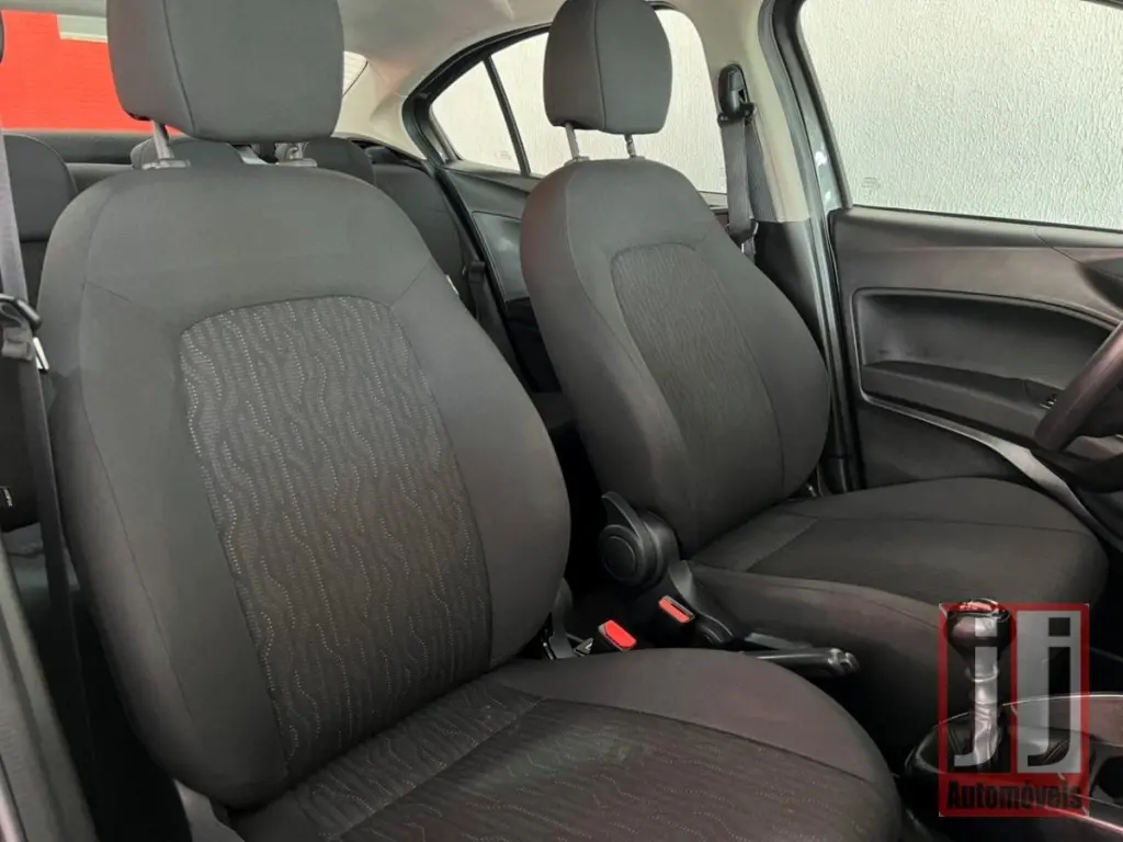 FIAT Cronos - Foto