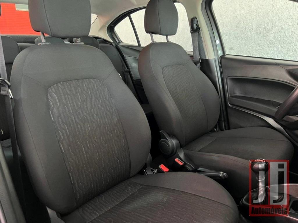 FIAT Cronos - Foto