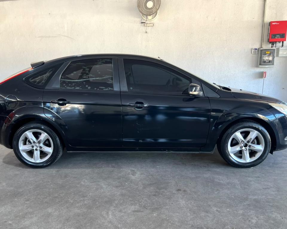 FORD Focus Hatch - Foto