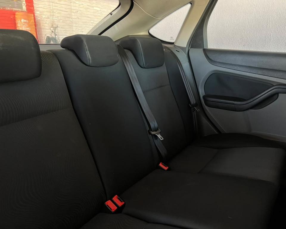 FORD Focus Hatch - Foto