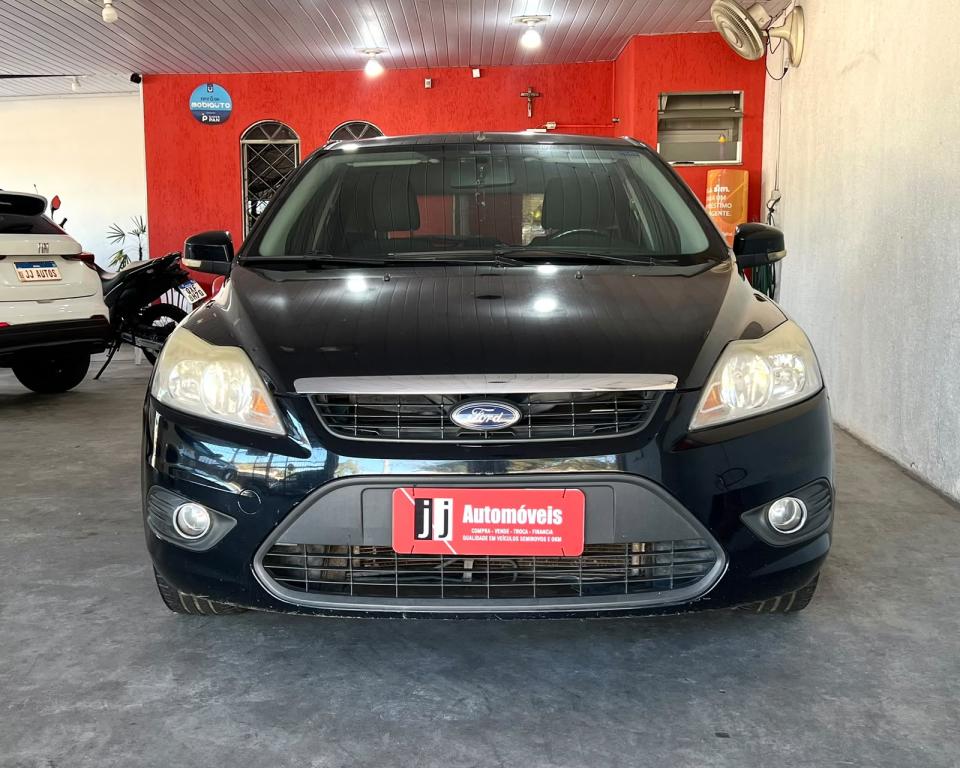 FORD Focus Hatch - Foto