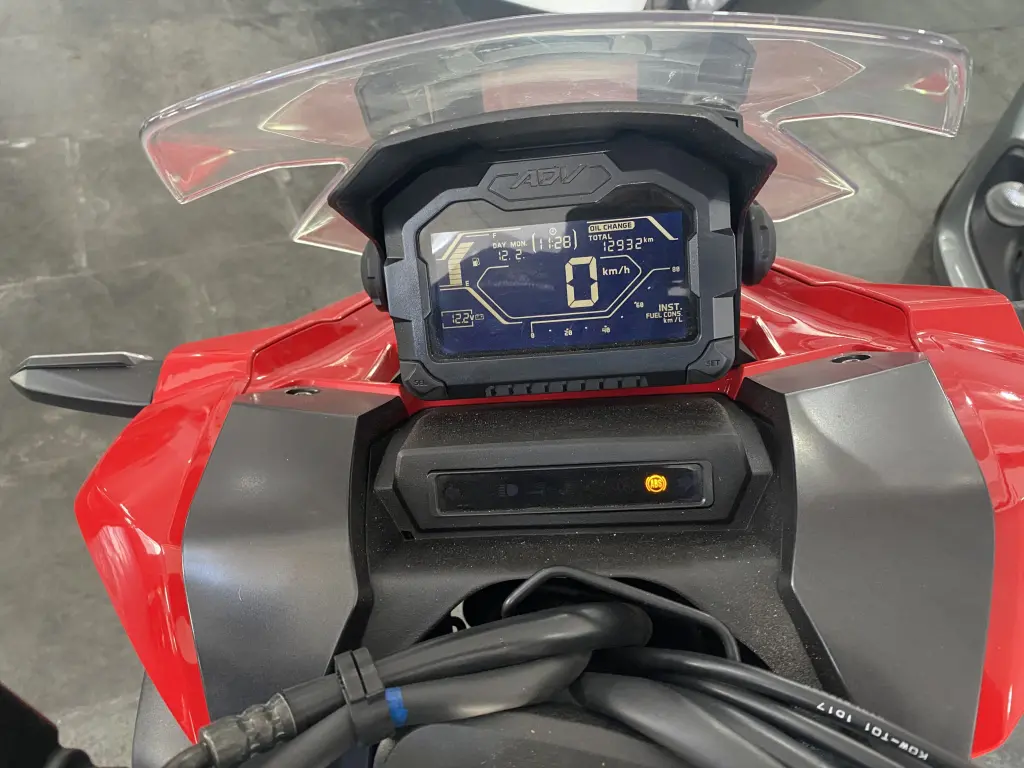 HONDA ADV 150 - Foto