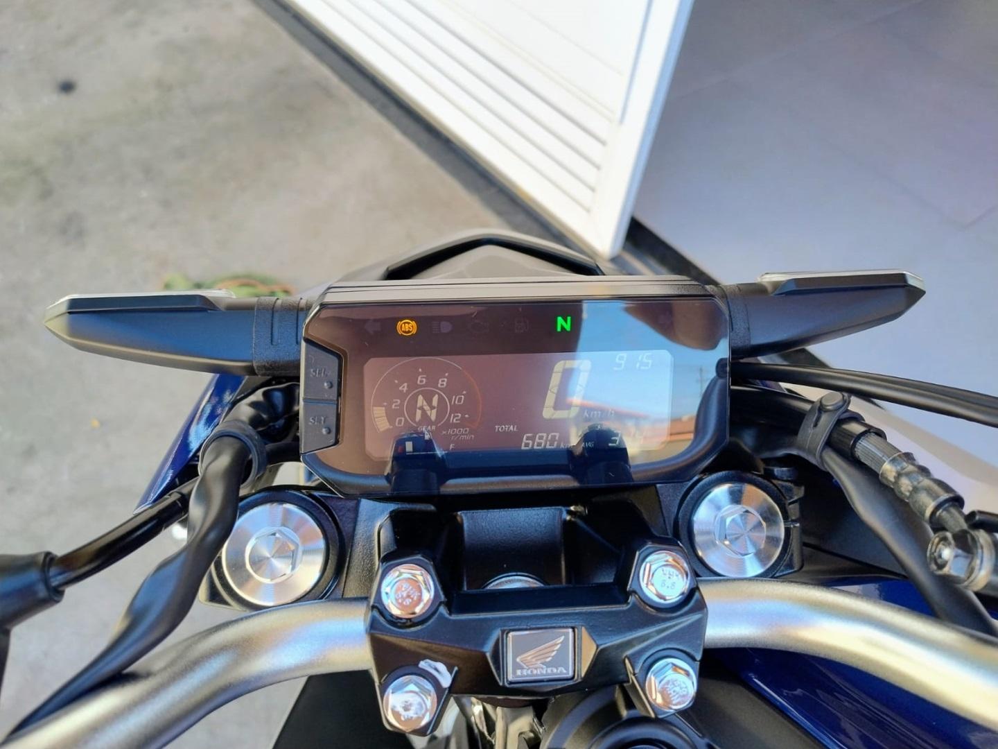 HONDA CB 300 F Twister - Foto