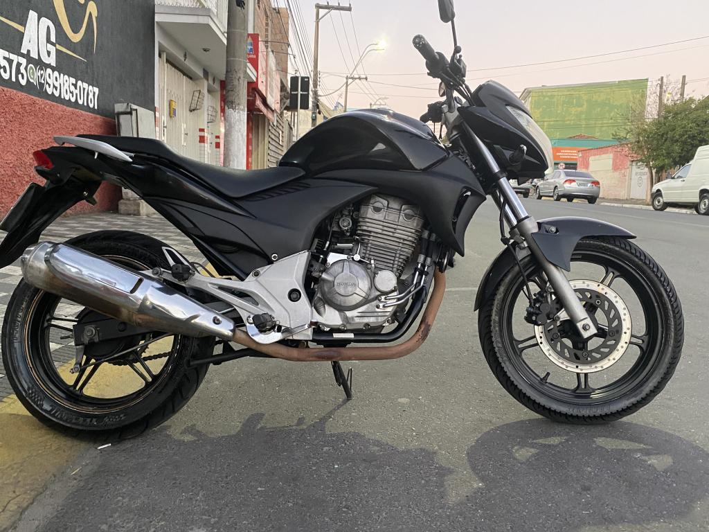 HONDA CB 300 R - Foto