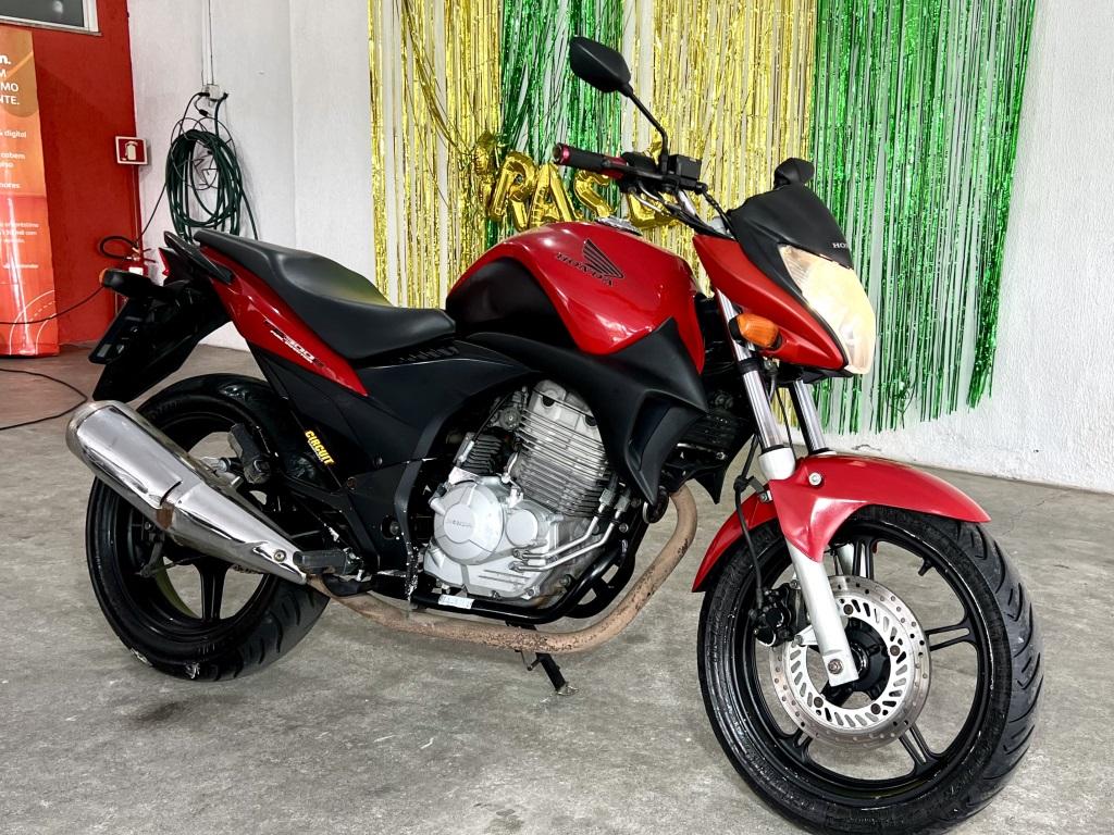 HONDA CB 300 R