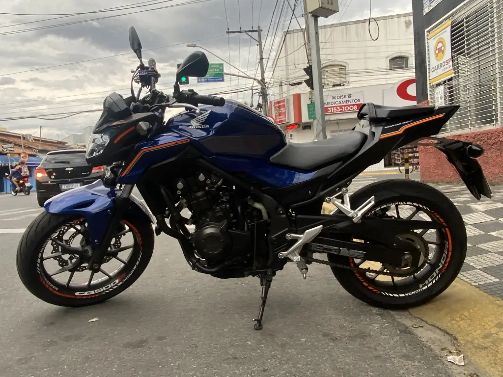 HONDA CB 500 F - Foto