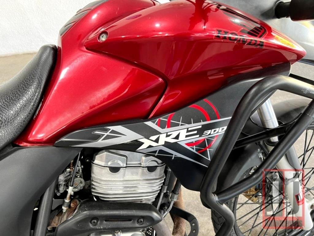 HONDA XRE 300 - Foto