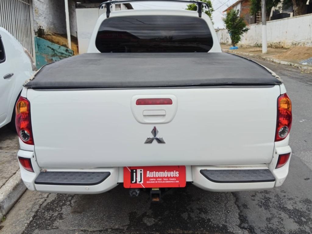 MITSUBISHI L 200 Triton - Foto