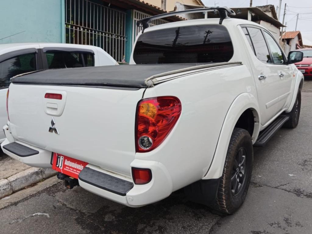 MITSUBISHI L 200 Triton - Foto