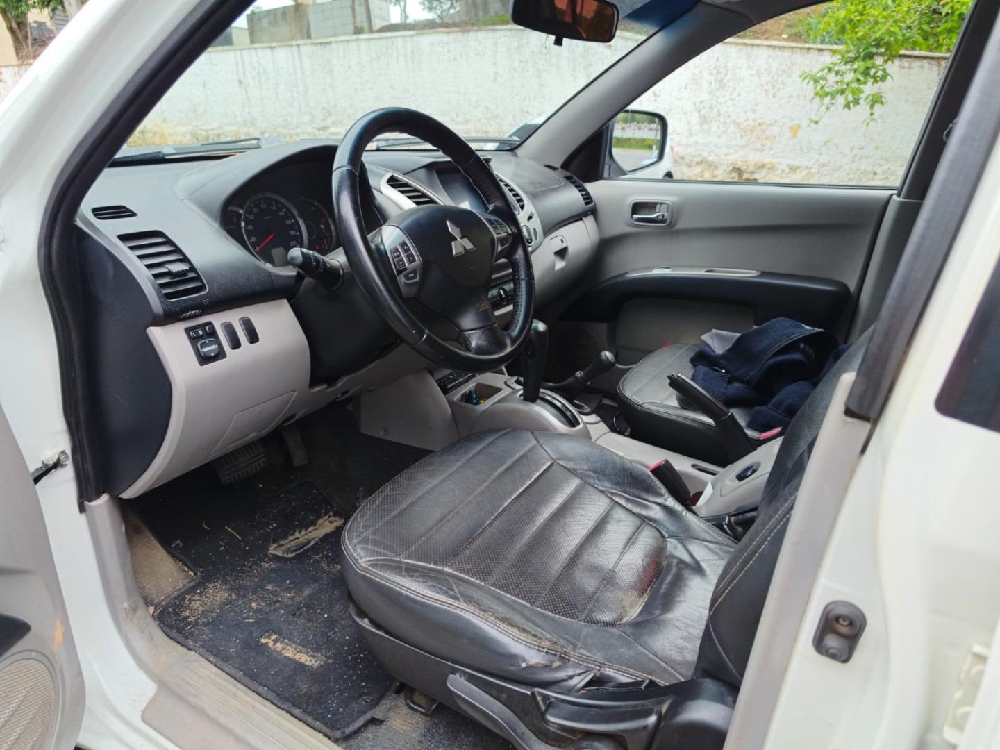 MITSUBISHI L 200 Triton - Foto