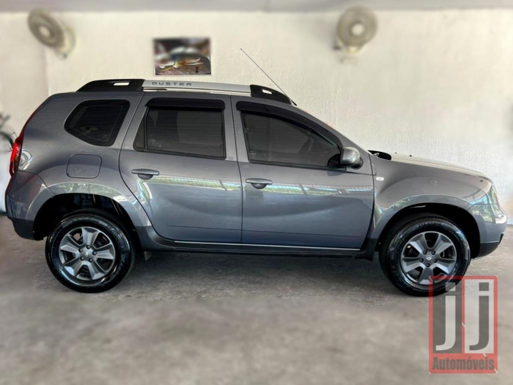 RENAULT Duster - Foto