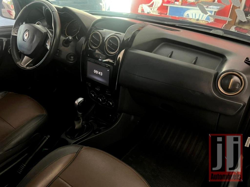 RENAULT Duster - Foto