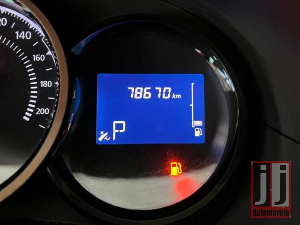 RENAULT Duster - Foto