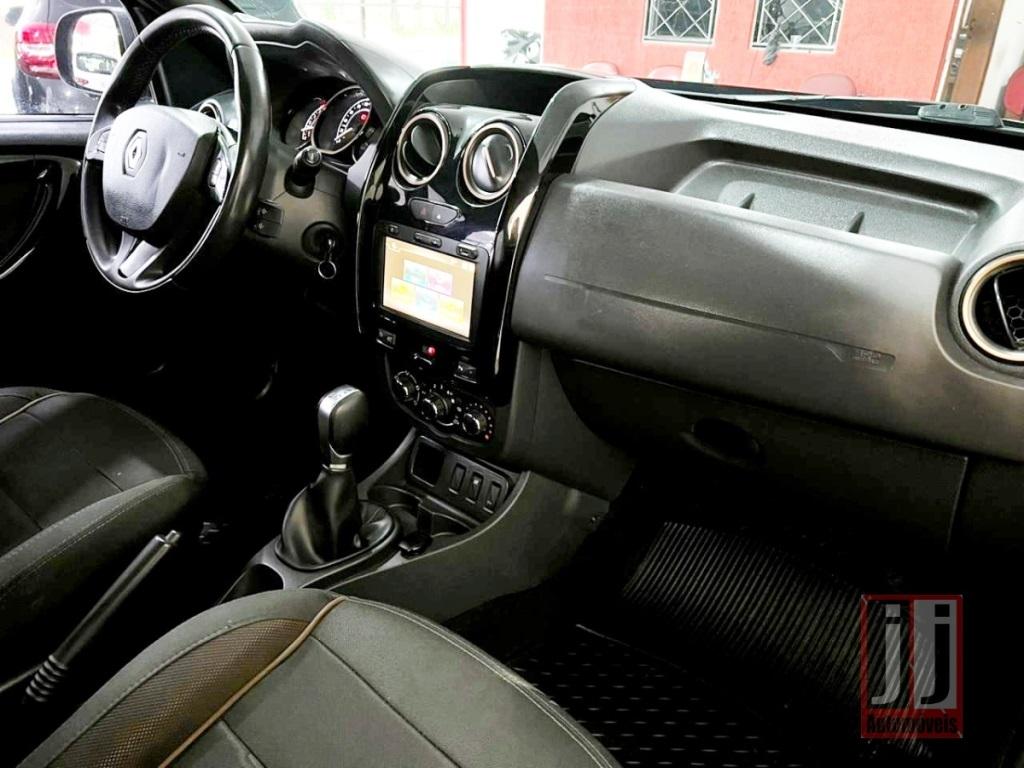 RENAULT Duster - Foto