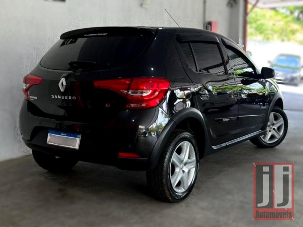 RENAULT Sandero - Foto