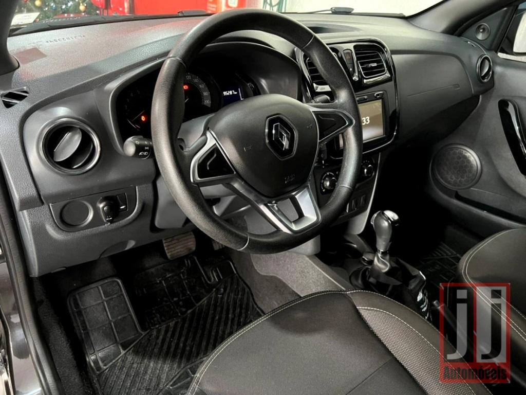 RENAULT Sandero - Foto