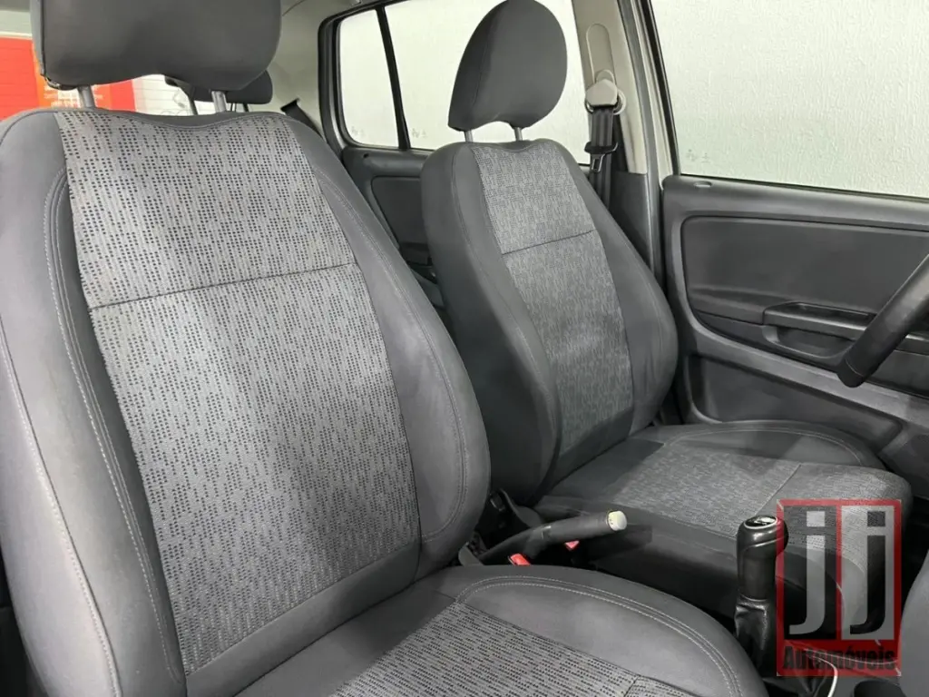 VOLKSWAGEN Fox - Foto