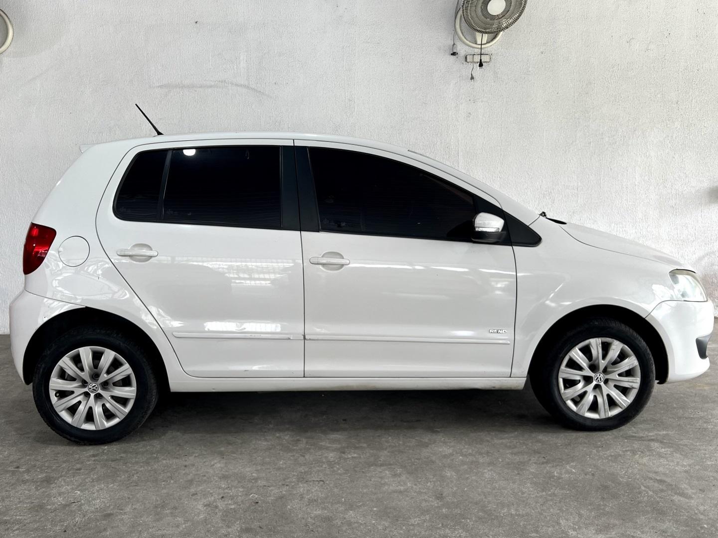 VOLKSWAGEN Fox - Foto