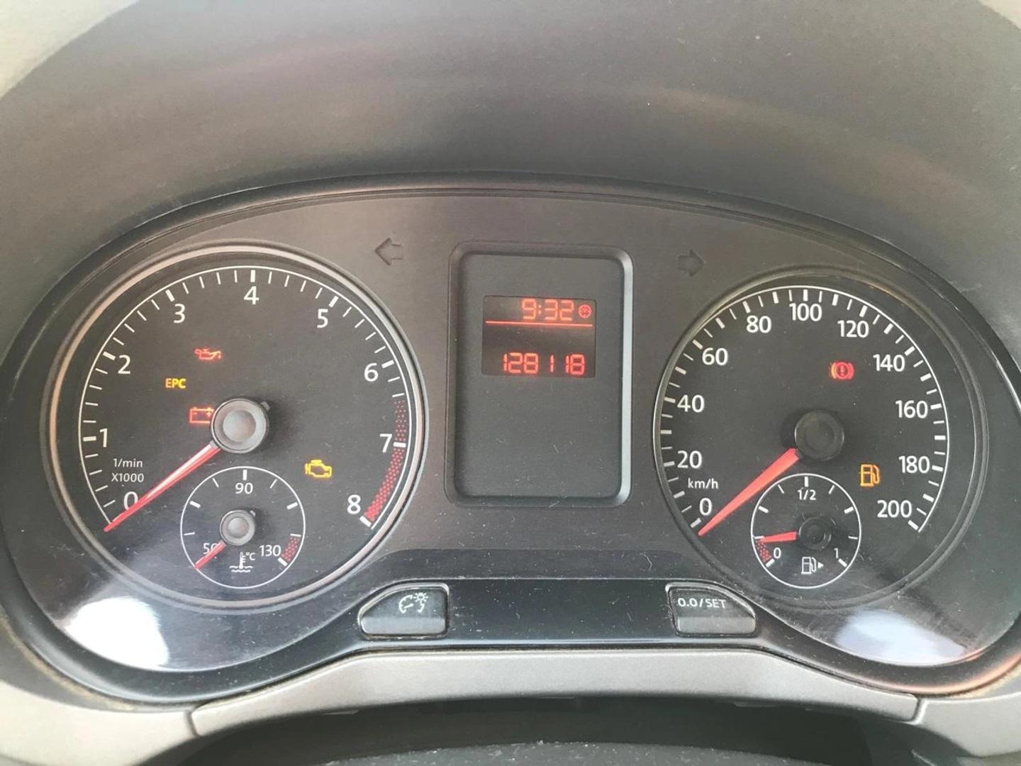 VOLKSWAGEN Fox - Foto