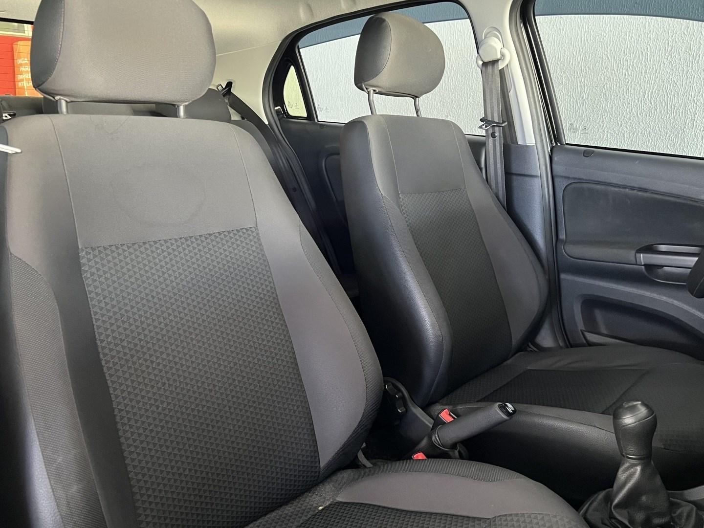 VOLKSWAGEN Gol - Foto