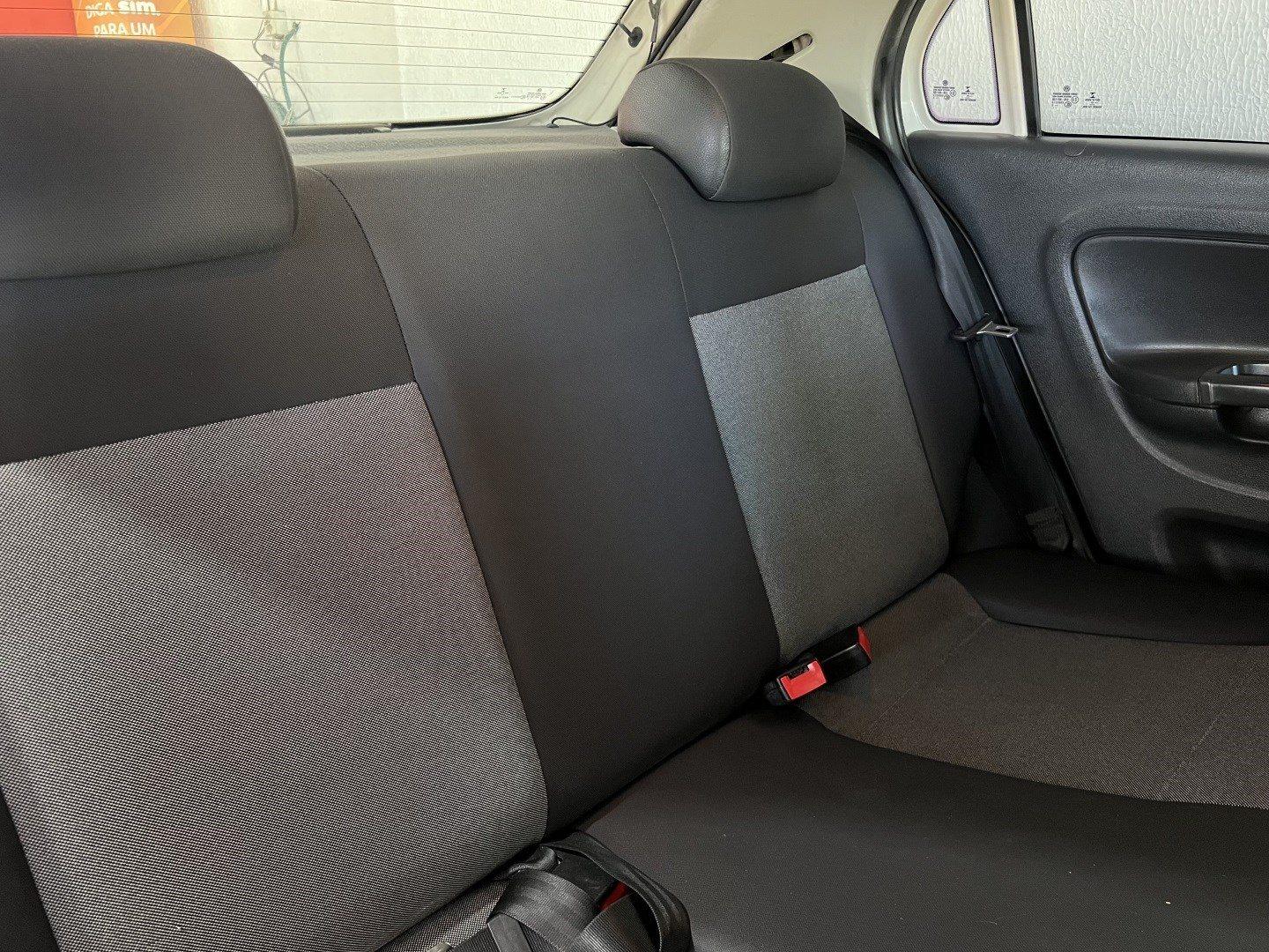VOLKSWAGEN Gol - Foto