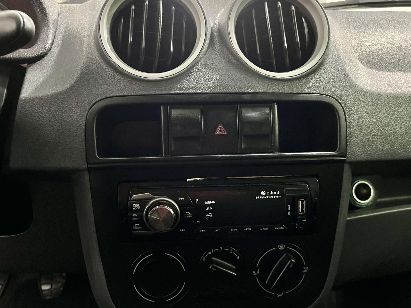 VOLKSWAGEN Gol - Foto