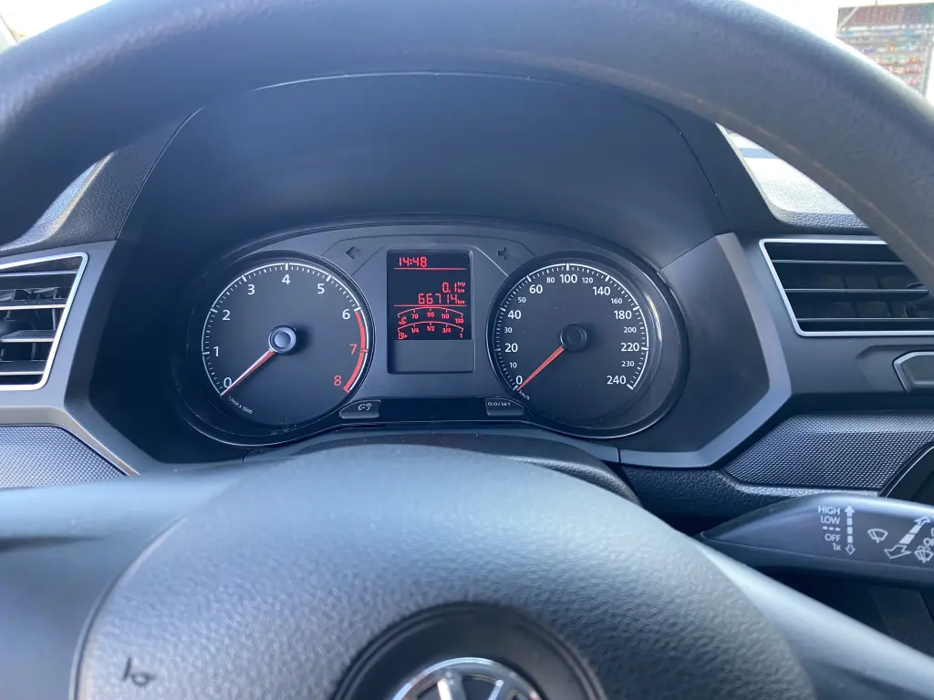 VOLKSWAGEN Gol - Foto