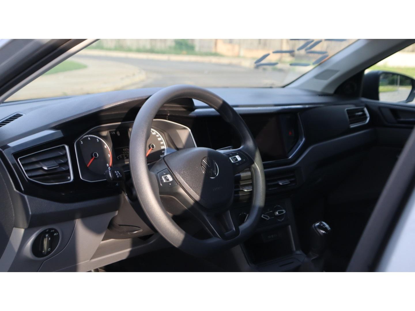 VOLKSWAGEN Polo Hatch - Foto