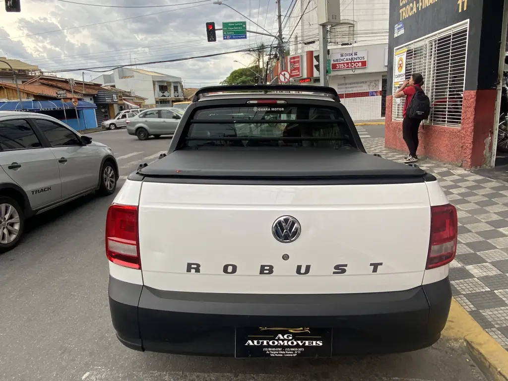 VOLKSWAGEN Saveiro - Foto