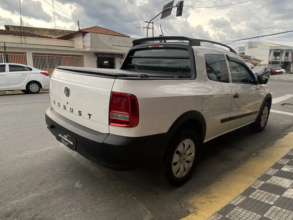 VOLKSWAGEN Saveiro - Foto