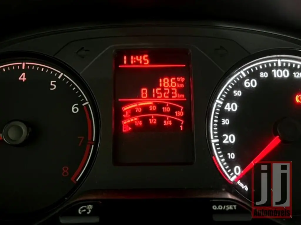 VOLKSWAGEN Saveiro - Foto