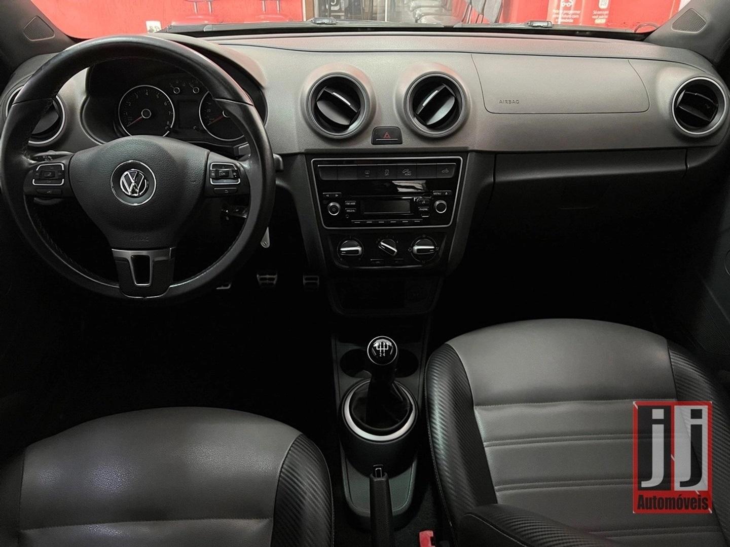 VOLKSWAGEN Saveiro - Foto