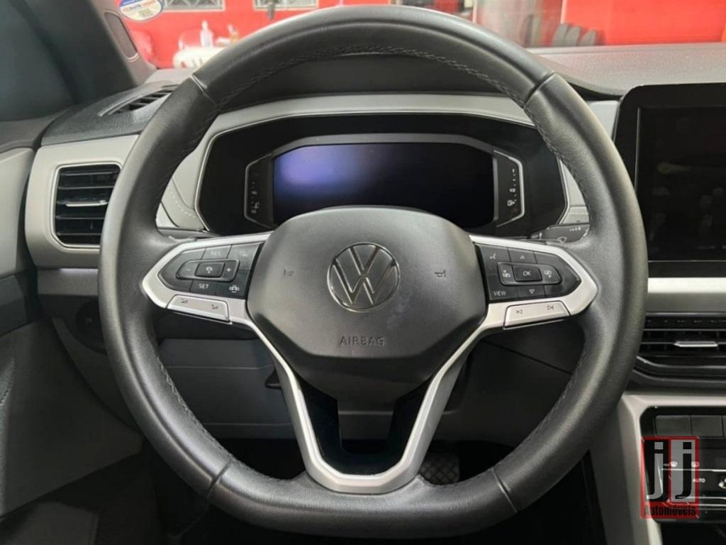 VOLKSWAGEN T-Cross - Foto