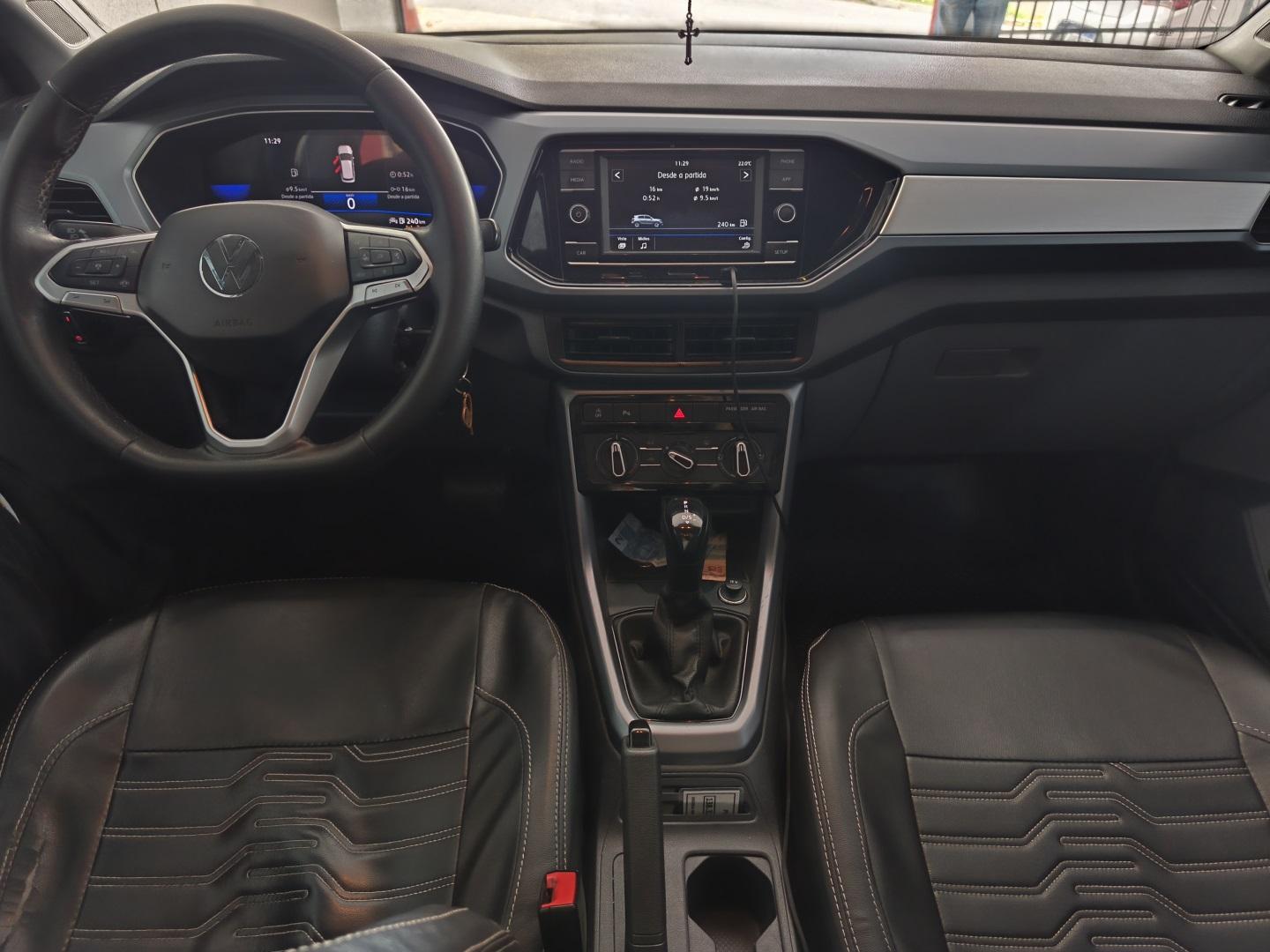 VOLKSWAGEN T-Cross - Foto