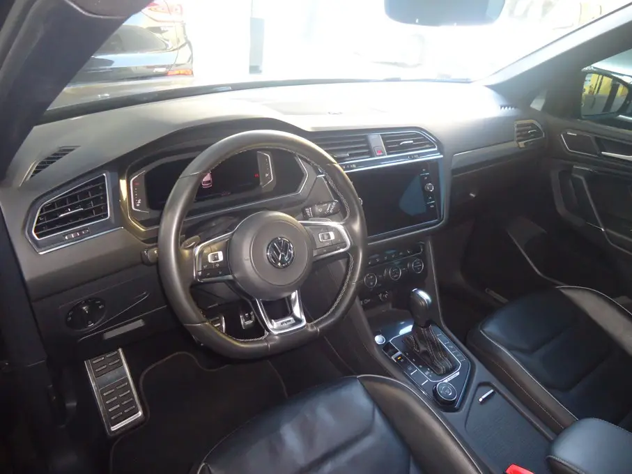 VOLKSWAGEN Tiguan - Foto