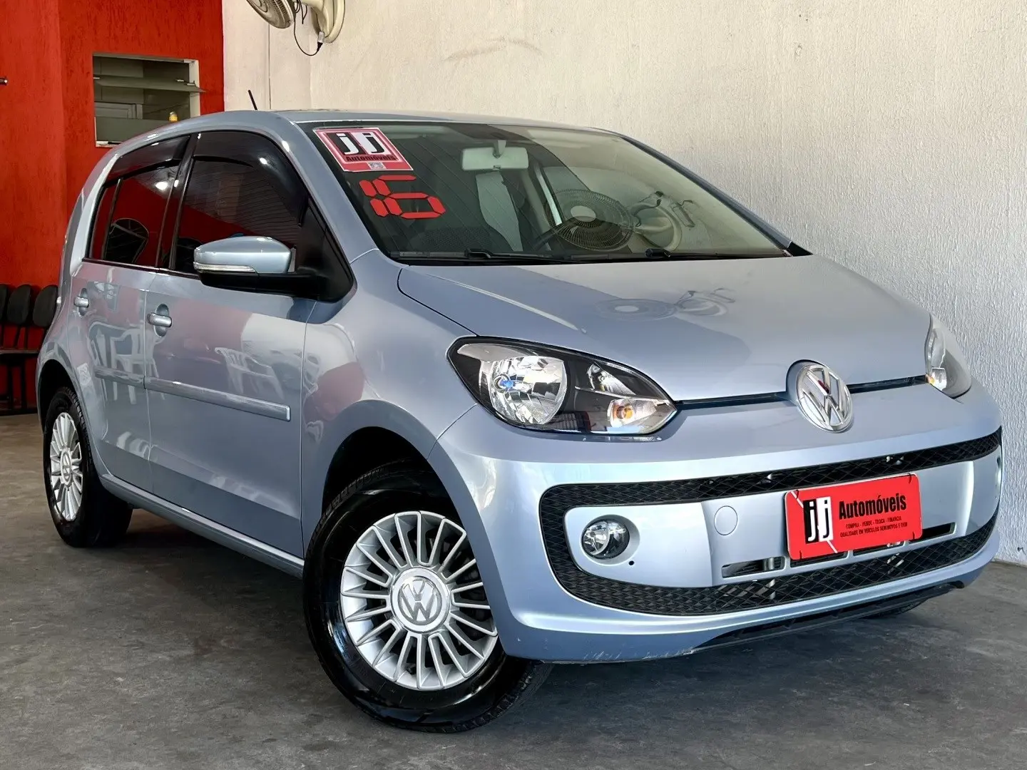 VOLKSWAGEN UP