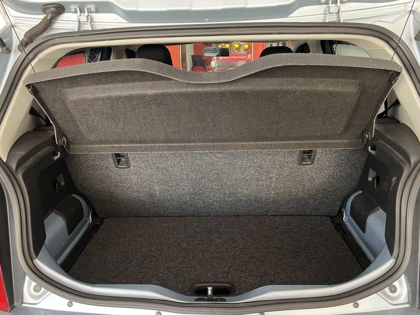 VOLKSWAGEN UP - Foto