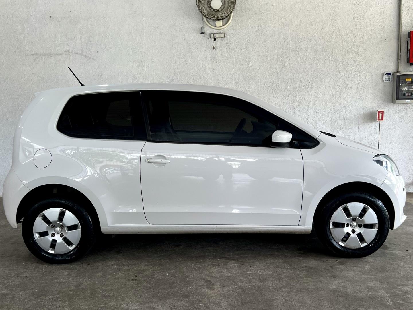 VOLKSWAGEN UP - Foto