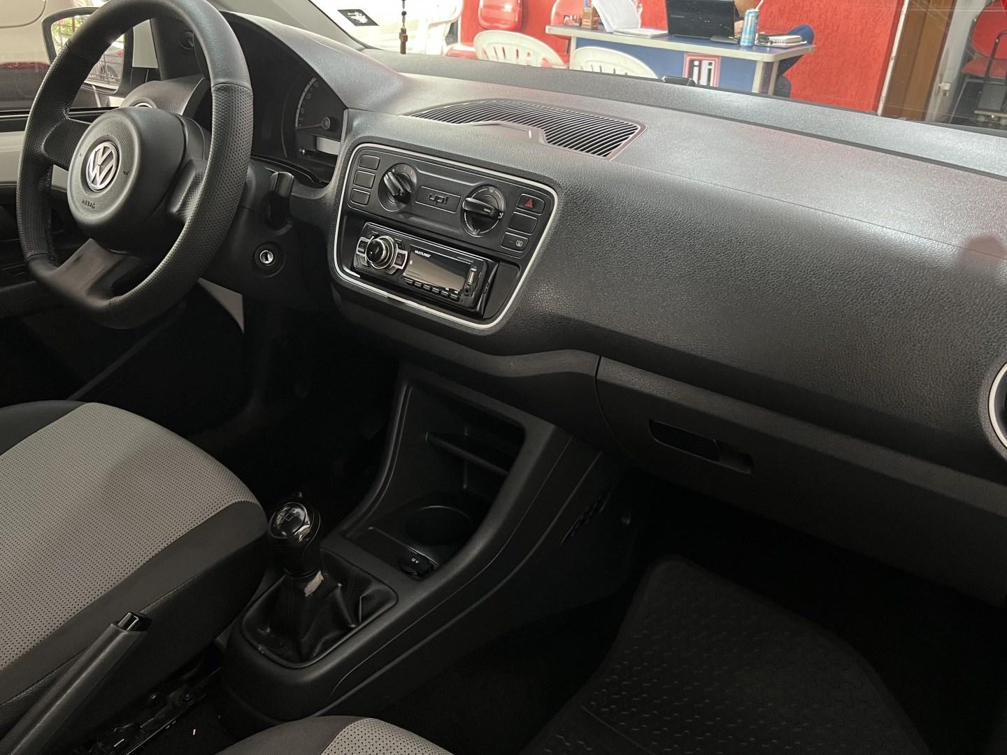 VOLKSWAGEN UP - Foto