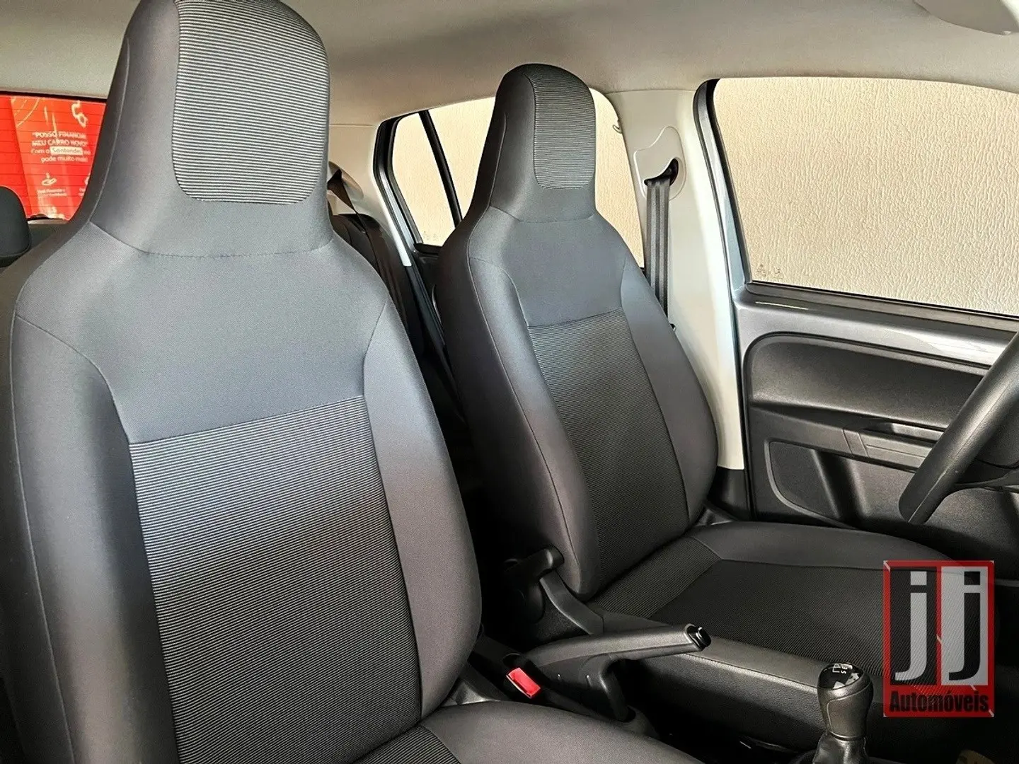 VOLKSWAGEN UP - Foto