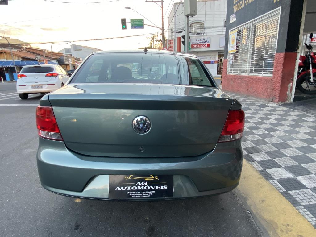 VOLKSWAGEN Voyage - Foto