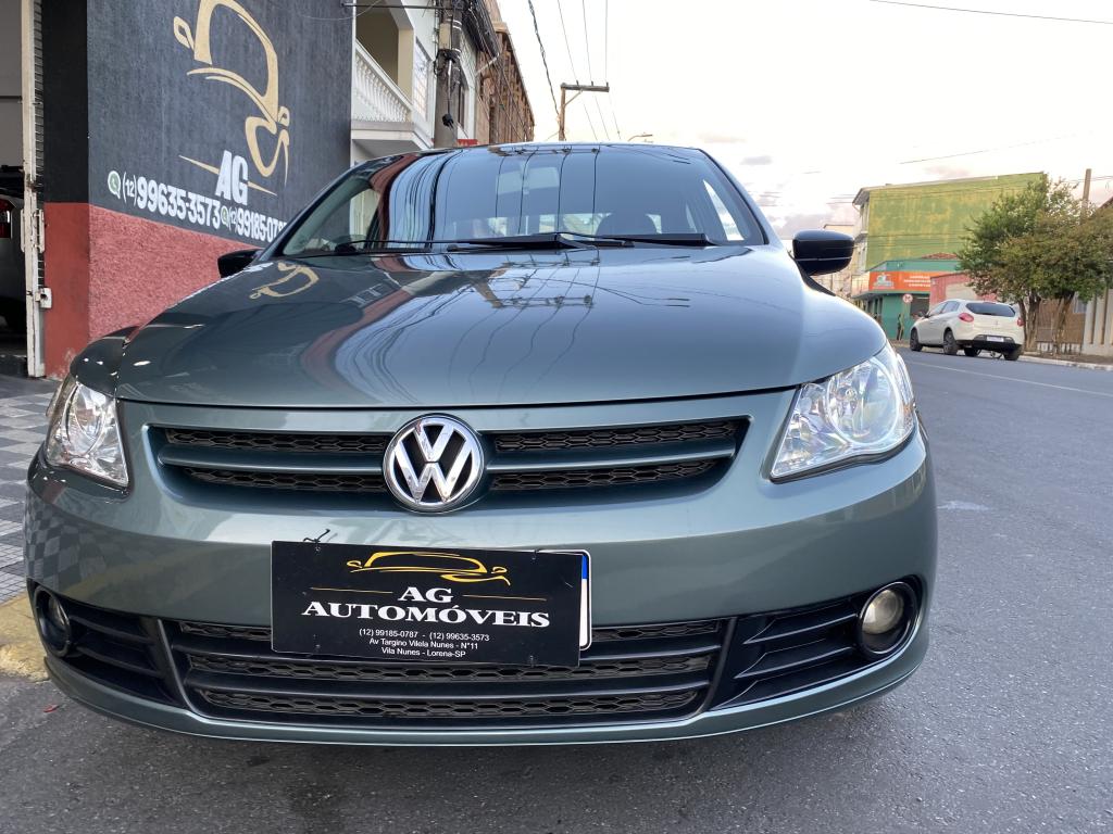 VOLKSWAGEN Voyage - Foto