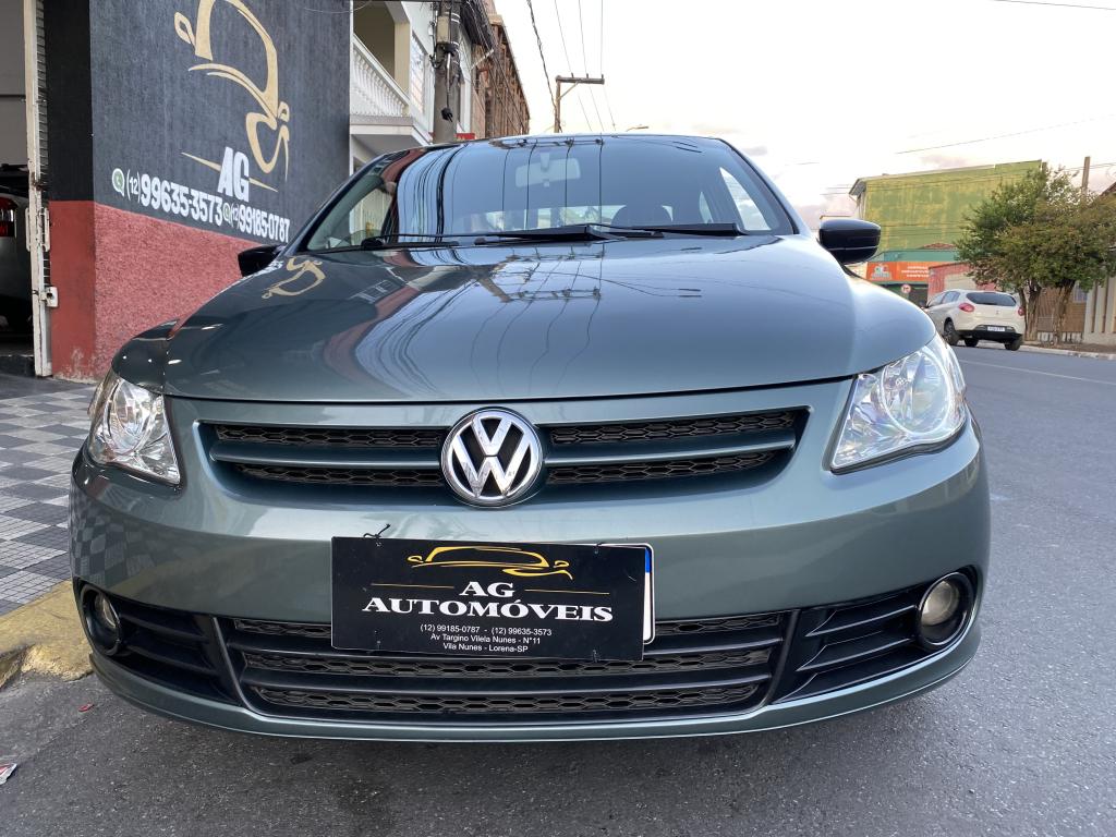 VOLKSWAGEN Voyage - Foto