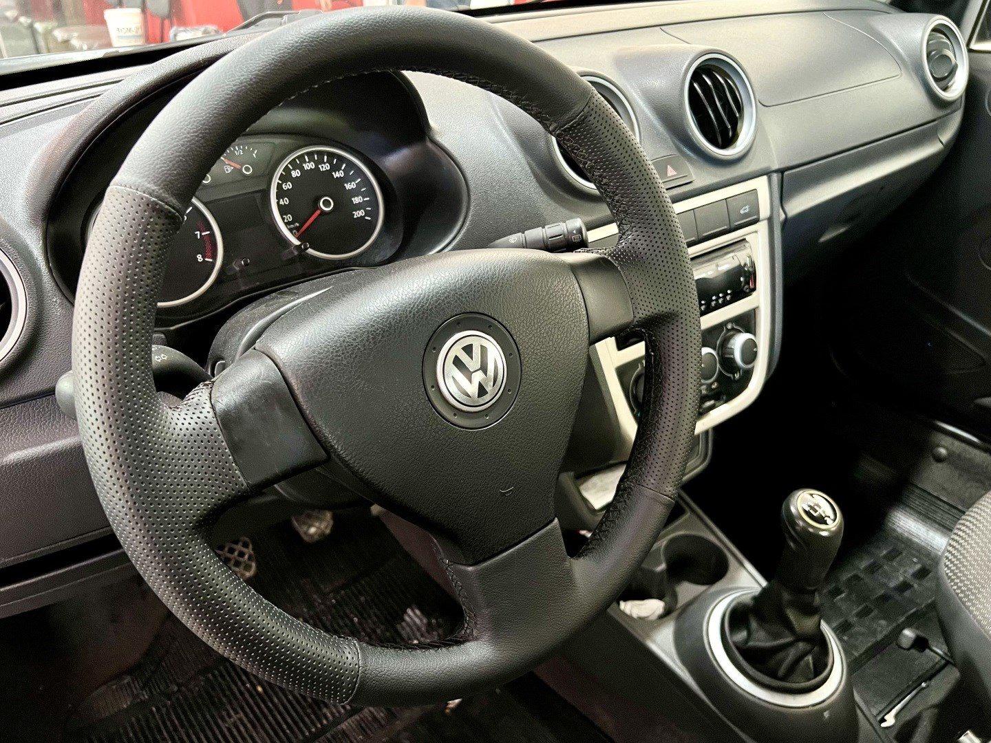 VOLKSWAGEN Voyage - Foto