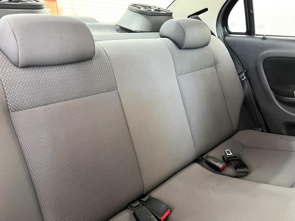 VOLKSWAGEN Voyage - Foto