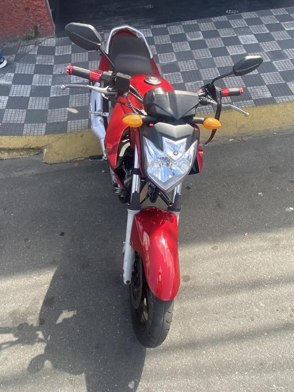 YAMAHA YS Fazer 250 - Foto